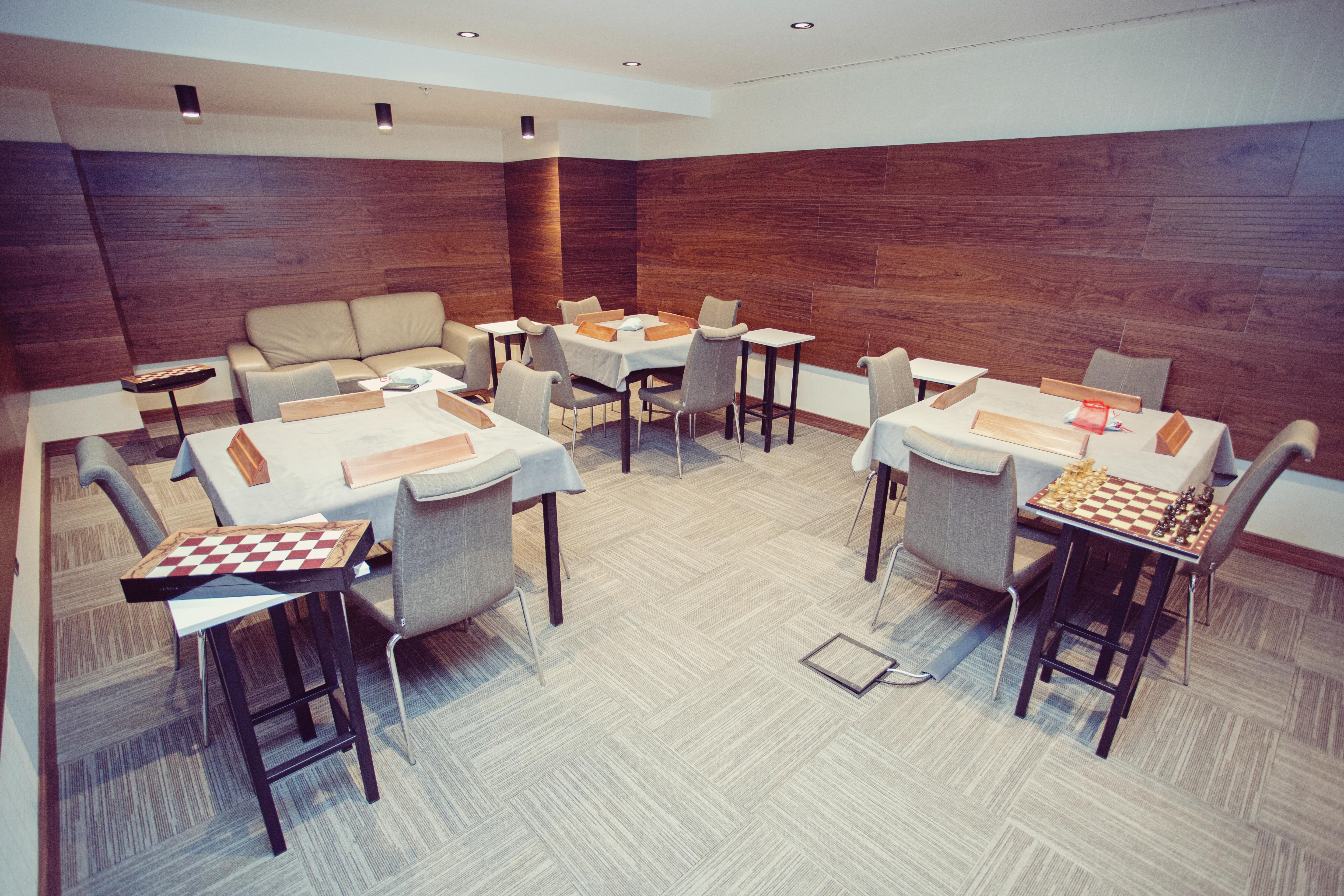Hotel Fesa Business 4*