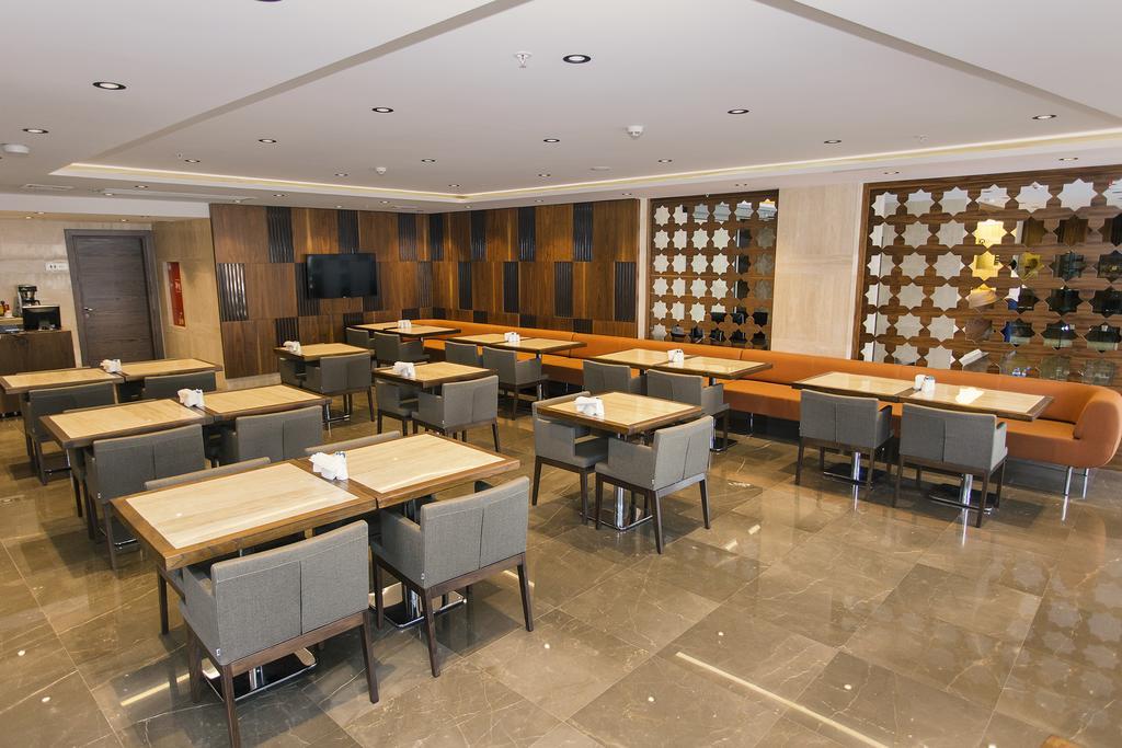 Hotel Fesa Business 4*
